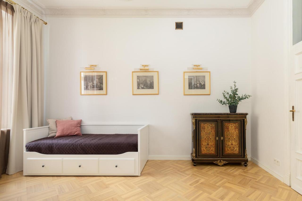 Marszalkowska 58 - Classy Two Bedroom Apartment With Balcony By Noclegi Renters Varsovia Exterior foto